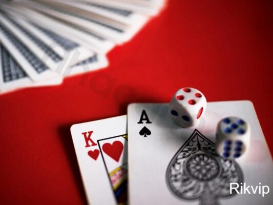 Hướng dẫn cách tính toán trong đánh phỏm đảm bảo thắng